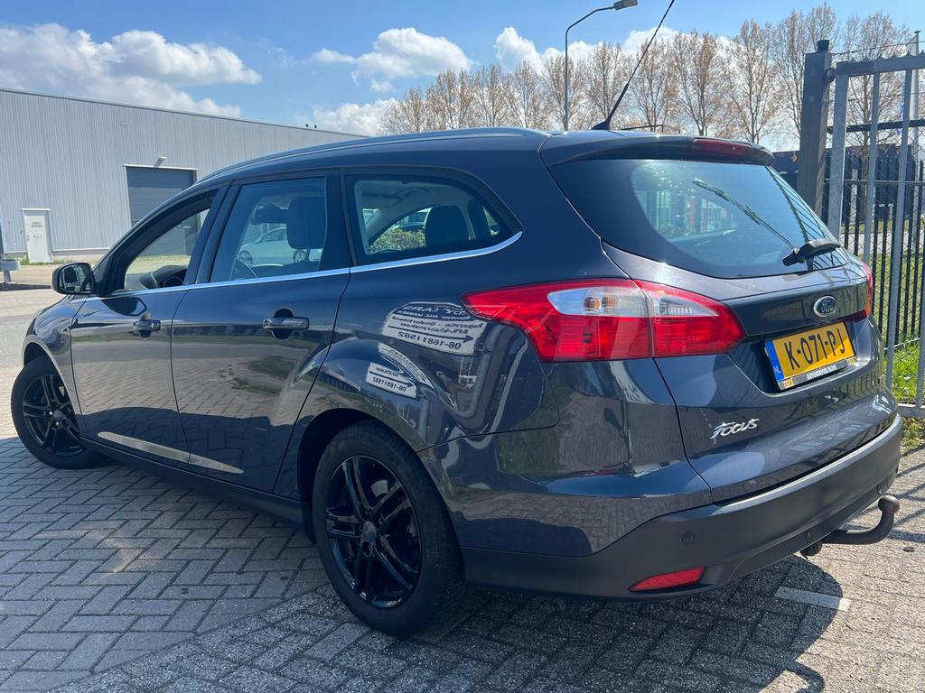 Ford Focus 1.0 Ecoboost Wagon 2012 Clima Cruise Navi Keyless, Zwart, Handgeschakeld, 1216 kg, 998 cc