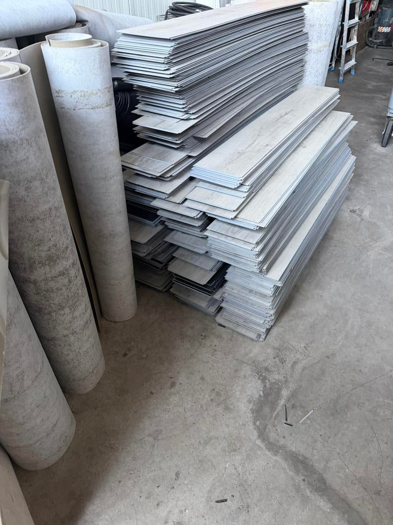 Pvc vloer 4x 100  vierkante meter met onder vloer, Huis en Inrichting, Stoffering | Vloerbedekking, Ophalen of Verzenden, Gebruikt