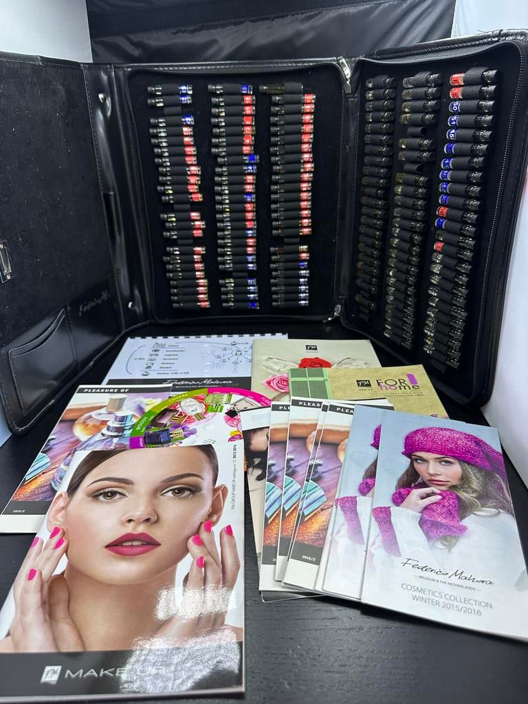 FM Parfum Koffer Set Compleet 100 Geuren + Catalogi, S, Ophalen of Verzenden, Zo goed als nieuw, B