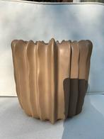 H&M Home Bloempot Japandi Stijl Beige 24cm Hoog, Ophalen, Rond, Binnen, Zo goed als nieuw