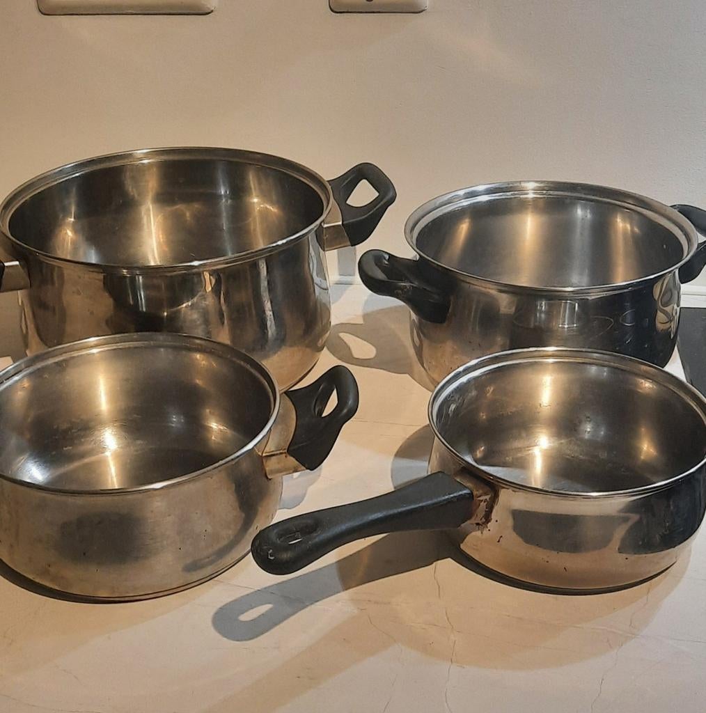 Complete oerdegelijke pannenset rvs staal, Huis en Inrichting, Keuken | Potten en Pannen, Ophalen, Rvs, Pannenset