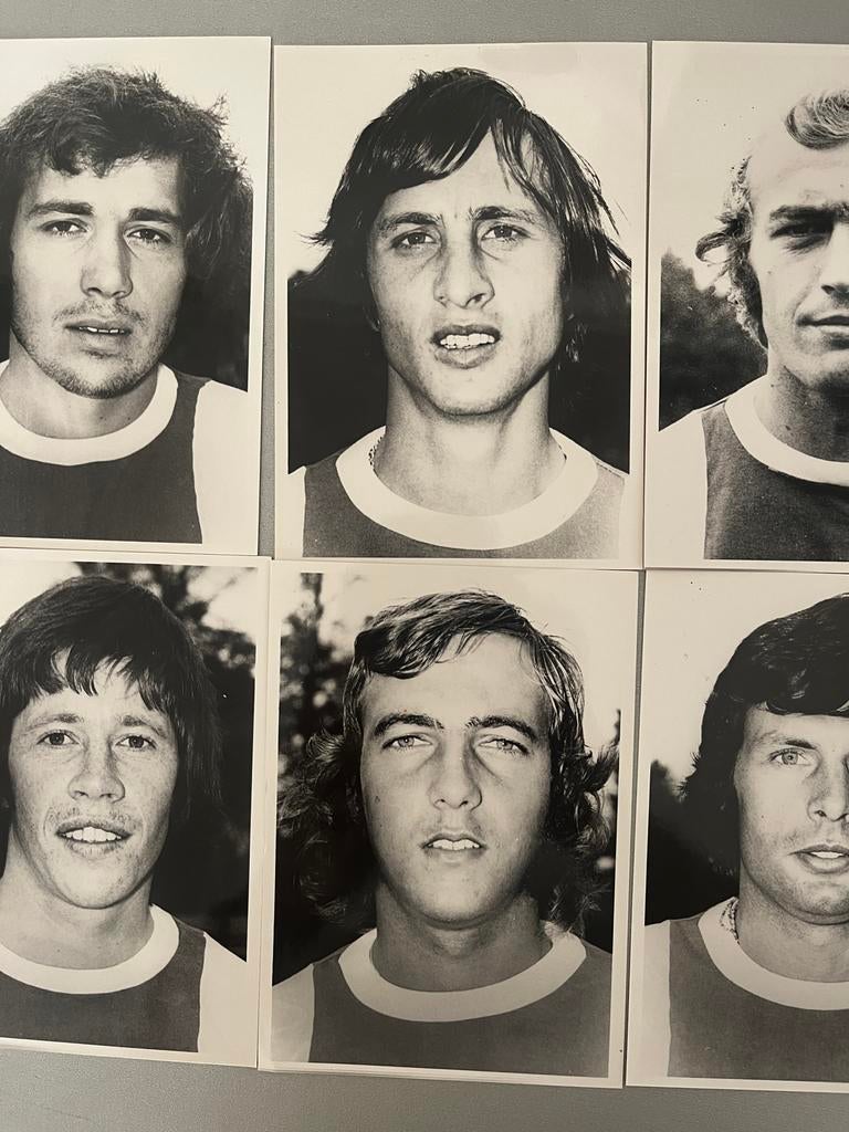 6 Oude Persfoto's Jaren '70 Ajax: Cruijff, Neeskens, Suurbie, Ophalen of Verzenden