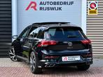 Volkswagen GOLF 1.5 eTSI R-Line Pano/H&K/Camera/Blindspot, 4 cilinders, 150 pk, Zwart, Adaptive Cruise Control