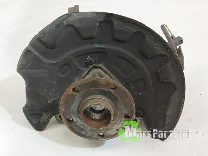 Fusee rechts-voor van een Volkswagen Golf, Auto-onderdelen, Ophanging en Onderstel, Volkswagen, Gebruikt, 3 maanden garantie, Ophalen of Verzenden