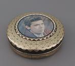 KWATTA rond blikje Cliff Richard VINTAGE, Verzamelen, Ophalen of Verzenden, Gebruikt, Overige