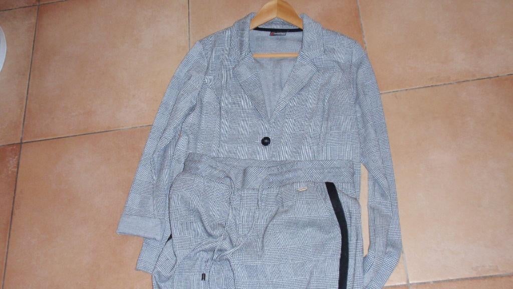 NIEUW Dames kostuum broek mt 38 jasje 42 street one geruit, Kleding | Dames, Maat 38/40 (M), Kostuum of Pak, Overige kleuren, Street One