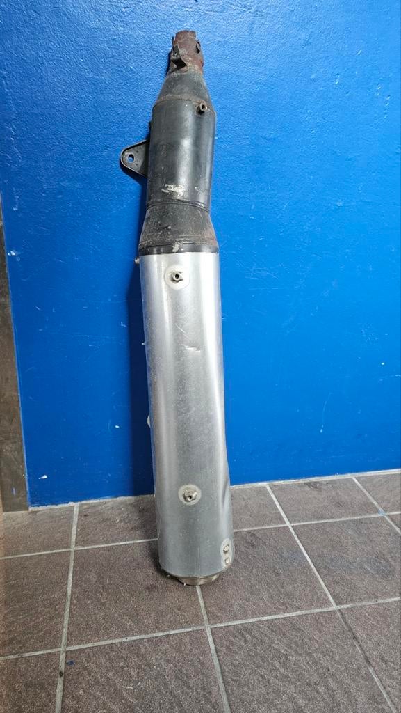 1x XRV 750 Africa Twin uitlaat, Ophalen, Gebruikt