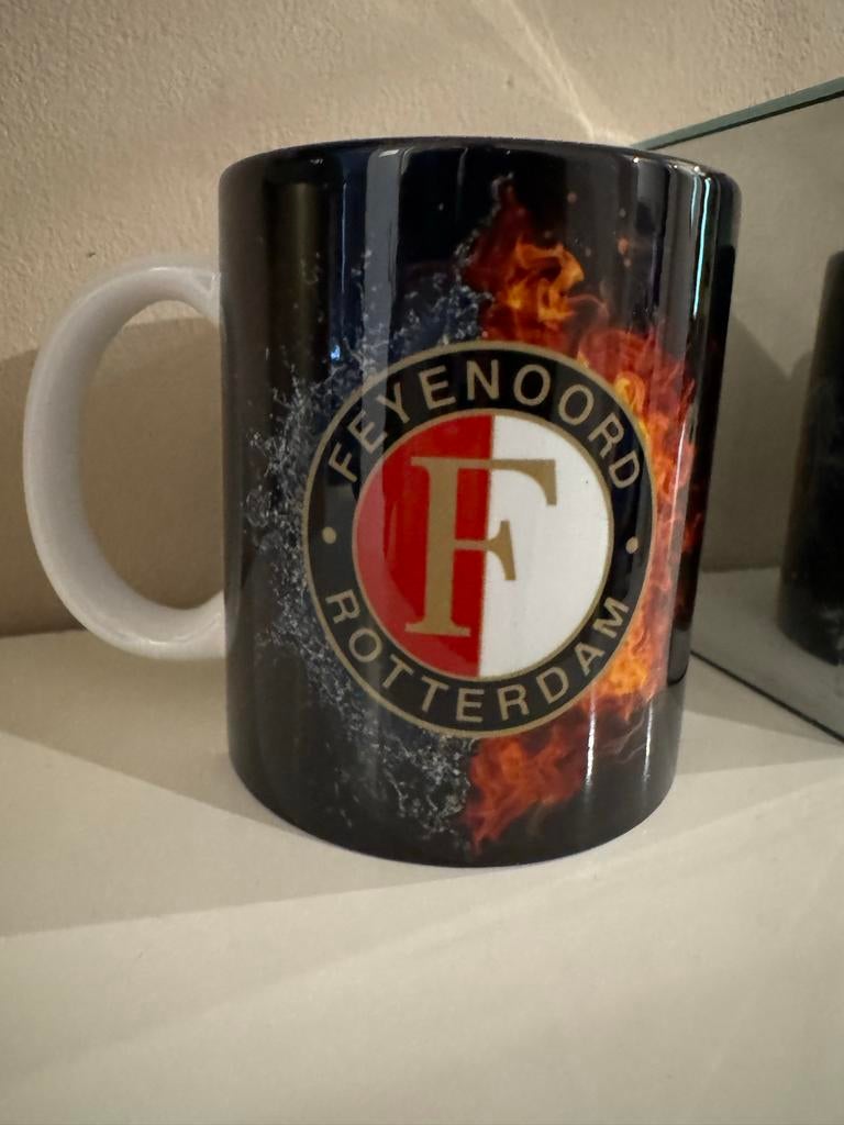 Feyenoord mok nieuw, Huis en Inrichting, Keuken | Servies, Nieuw, Kop(pen) en/of Schotel(s), Overige stijlen, Keramiek, Ophalen of Verzenden