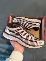 Nike P-6000 Bordeaux Roze - Maat 46, Overige kleuren, Nike, Nieuw, Ophalen of Verzenden