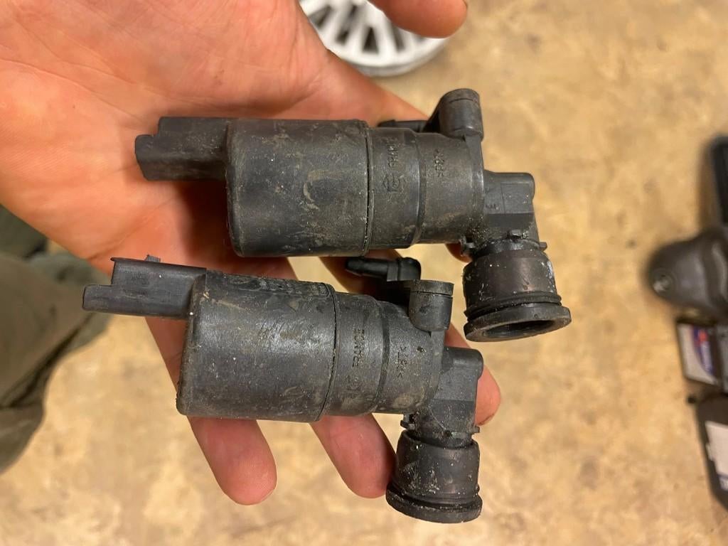 Toyota aygo c1 107 Sproeierpompje voor ruitensproeier, Ophalen, Citroën