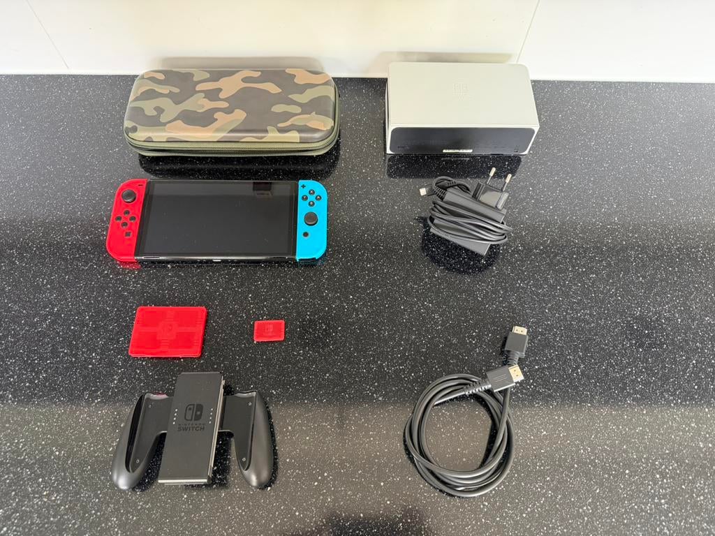 Nintendo Switch OLED | Compleet | Eventueel Spellen, Spelcomputers en Games, Games | Nintendo Switch, Overige genres, 1 speler
