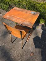Oud schoolbureau met stoeltje, Ophalen, Gebruikt, Tafel(s) en Stoel(en)