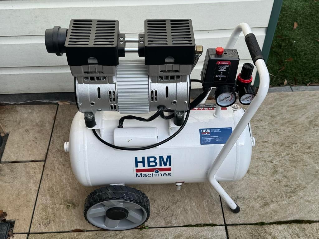 Stille HBM Compressor 24L, 8 bar, zo goed als nieuw, 6 tot 10 bar, Ophalen of Verzenden, Zo goed als nieuw, Minder dan 200 liter/min