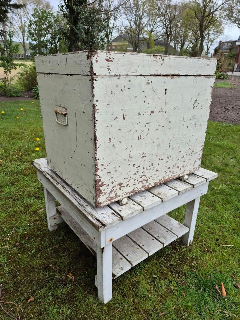 Houten kist brocante, leuk voor speelgoed of andere spullen, Huis en Inrichting, Woonaccessoires | Kisten, Ophalen