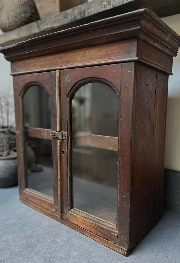 Toonbank vitrinekastje shiwcase pronkkastje oosters sober, Antiek en Kunst, Ophalen