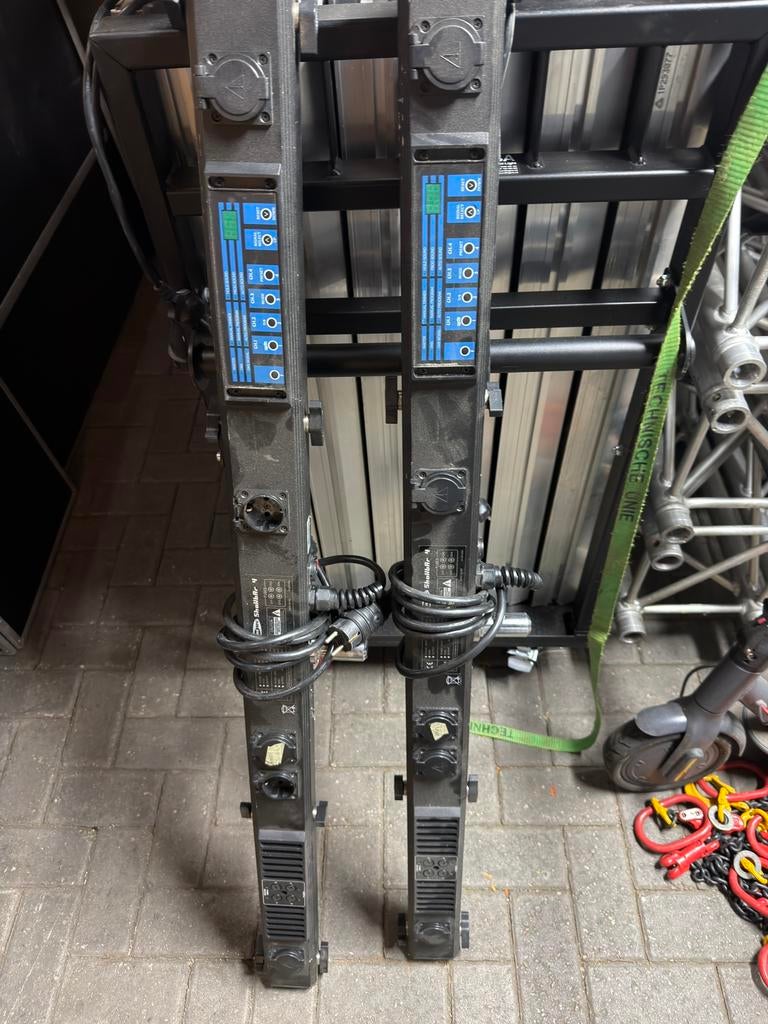 2x Showtec Showbar 4, Ophalen, Zo goed als nieuw, Licht