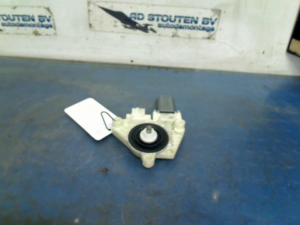 Motor Raammechaniek Links Voor C (W205) 2015, Gebruikt, Mercedes-Benz AG, Mercedes-Benz, Mercedesstraße 120, Stuttgart 70372, , Duitsland