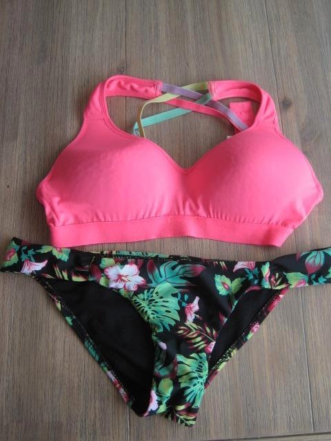 bikini. Secret possessions. 70 C. 3 euro. Zgan. Voorgevormd., Kleding | Dames, Badmode en Zwemkleding, Overige kleuren, Ophalen of Verzenden