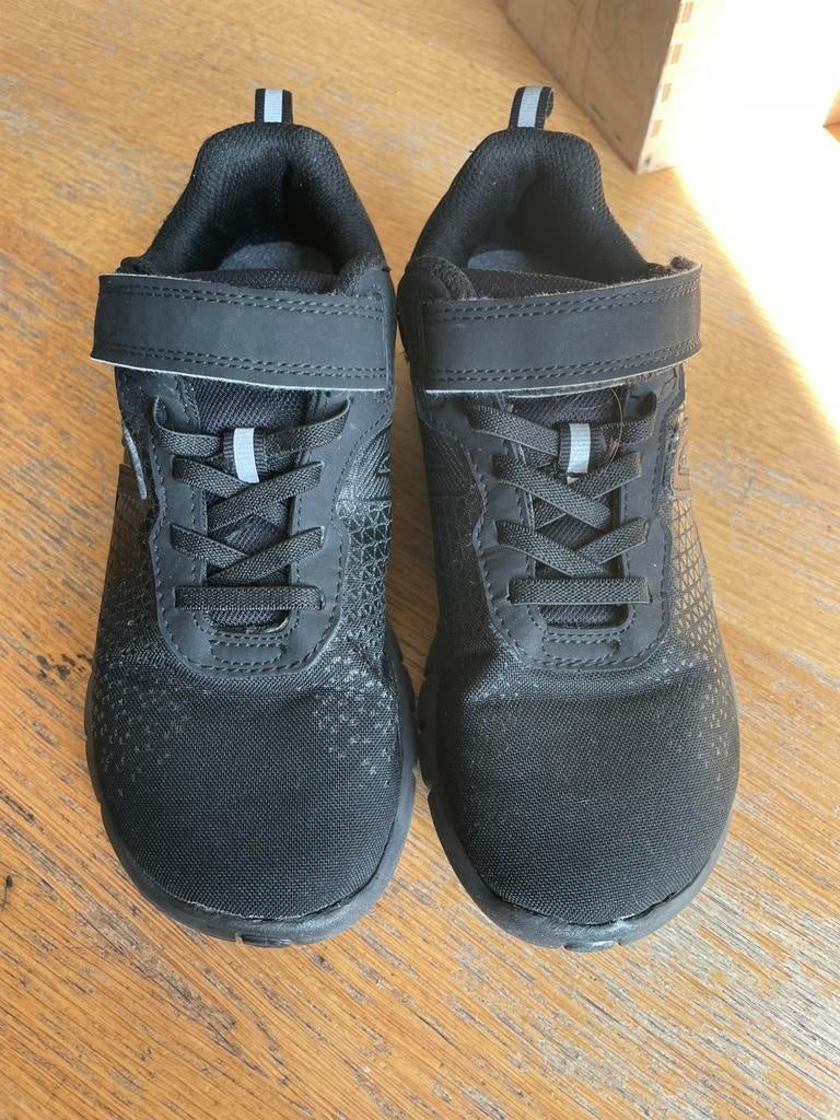 Zwarte sneakers / dansschoenen 34, Jongen of Meisje, Schoenen, Ophalen of Verzenden, Zo goed als nieuw