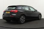 Mercedes-Benz A-Klasse 180 136 PK Luxury Style-Pack Half-Led, Voorwielaandrijving, Gebruikt, 4 cilinders, Leder en Stof