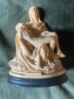 kleine pietá gesigneerd A.Santini, Ophalen of Verzenden