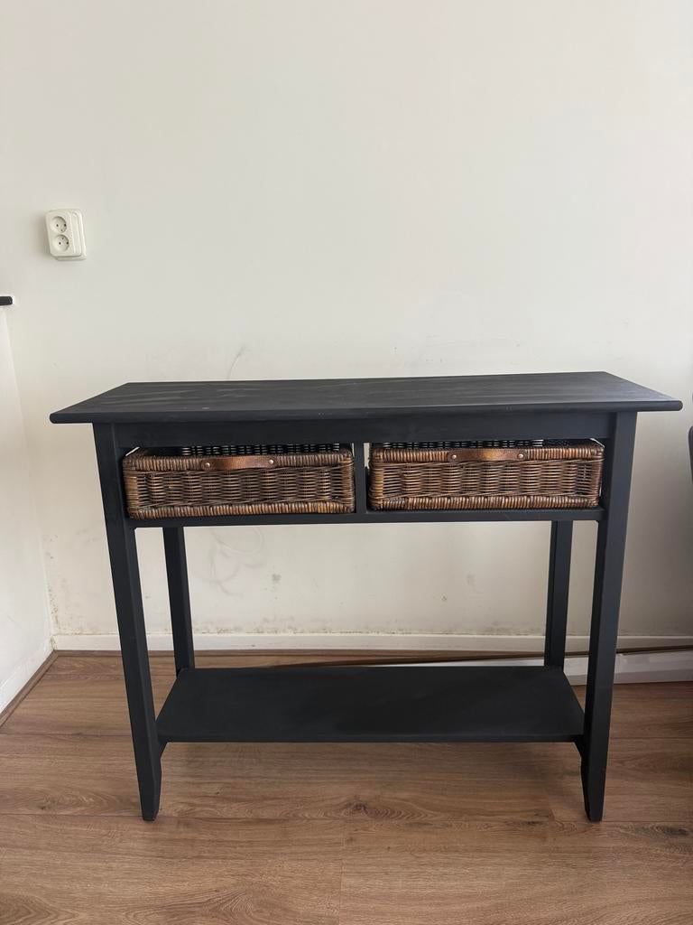 Zwart geverfde wandtafel/sidetable met rieten lades, Huis en Inrichting, Tafels | Sidetables, Ophalen, Gebruikt, 50 tot 100 cm