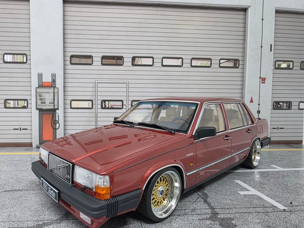 Volvo 760 Turbo 1:18 in OVP verlaagd op BBS velgen, Ophalen of Verzenden, Zo goed als nieuw, Overige merken