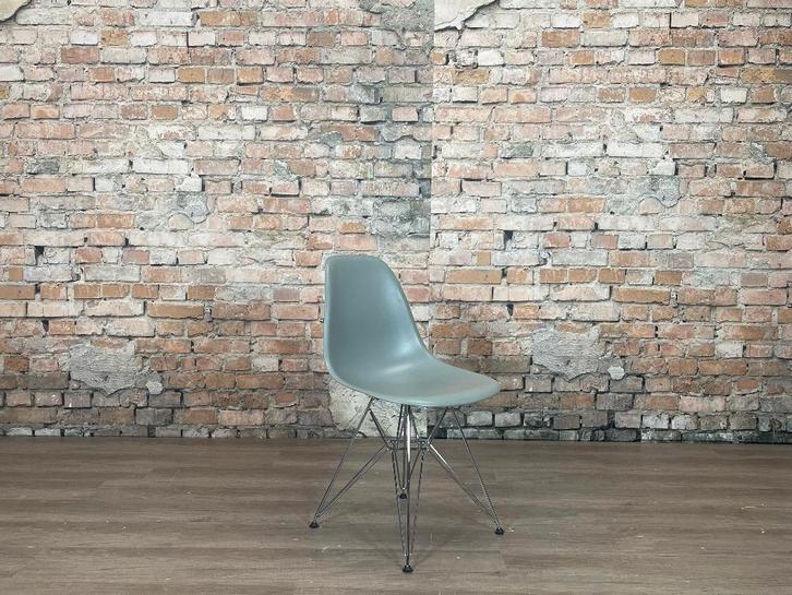 Vitra DSR grijs bij TheReSales, Huis en Inrichting, Stoelen, Zo goed als nieuw, Drie, Metaal, Stof, Grijs, Ophalen