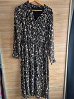 Guts & Gusto Zwarte Bloemenjurk Maat L, Kleding | Dames, Jurken, Guts & Gusto, Zwart, Maat 42/44 (L), Ophalen of Verzenden