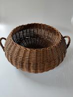 Grote rieten mand met handvatten, Ophalen, Mand, Rond, Zo goed als nieuw