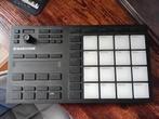 Native Instruments Maschine Mikro MK3 + Decksaver, Muziek en Instrumenten, Midi-apparatuur, Ophalen, Zo goed als nieuw