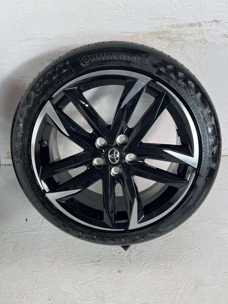 Originele Toyota CH-R velgen 19" 5x114.3 zomer 6mm CCX, Gebruikt, Banden en Velgen, Niet ingevuld, Ophalen of Verzenden