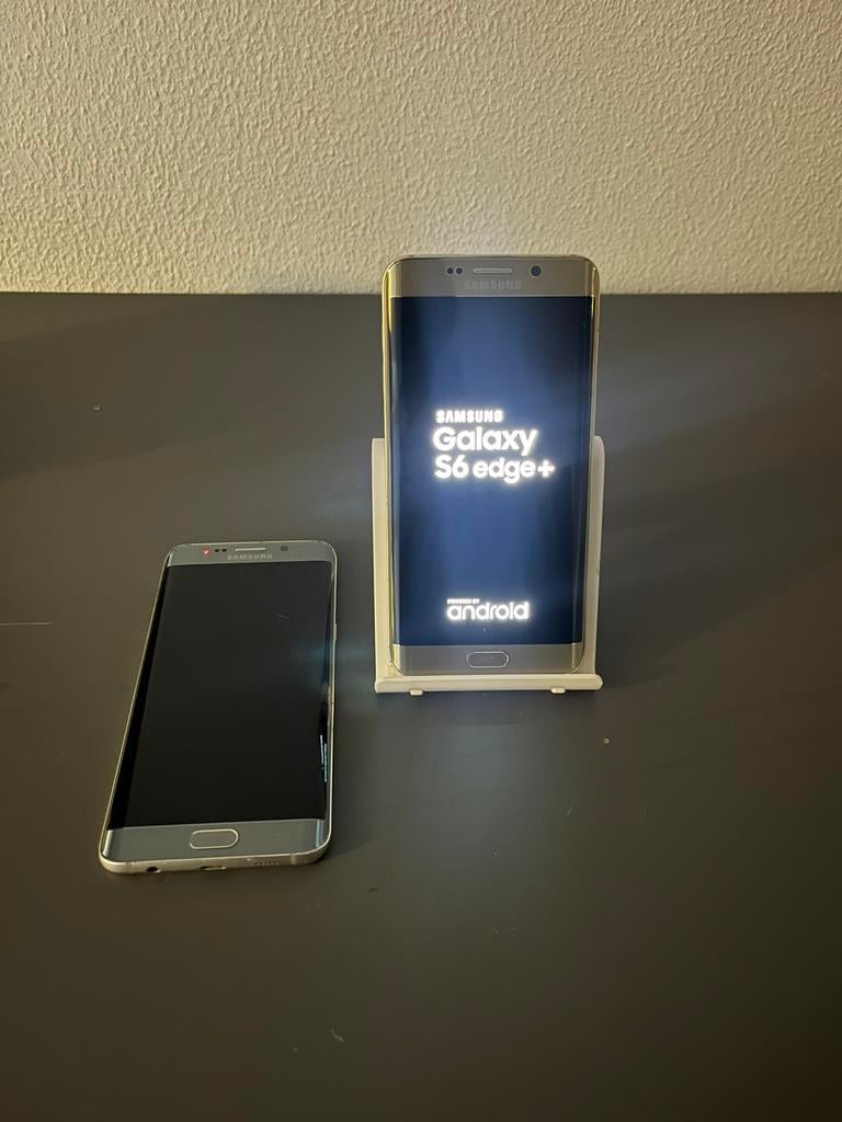 Samsung S6 EDGE + / 2 stuks /, Telecommunicatie, Mobiele telefoons | Samsung, 32 GB, Ophalen of Verzenden, Zo goed als nieuw, Zwart