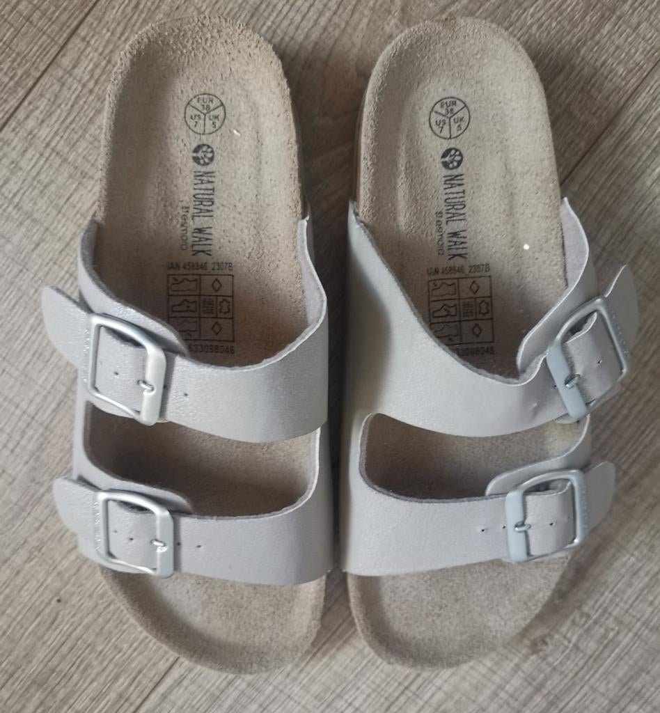 NATURAL WALK nieuw maat 38, Verzenden, Beige, Nieuw, Pantoffels of Sloffen