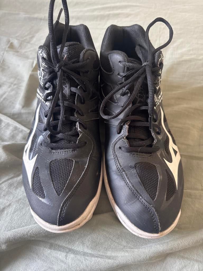 Mizuno Korfbalschoenen - Maat 41 - Zwart/Wit, Ophalen, Gebruikt, Schoenen