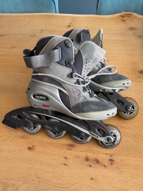 Skeelers (maat 24), Gebruikt, Kinderen, Inline skates 4 wielen, Ophalen