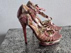 Like you dames pumps maat 35, Kleding | Dames, Schoenen, Ophalen of Verzenden, Roze, Gedragen, Schoenen met hoge hakken