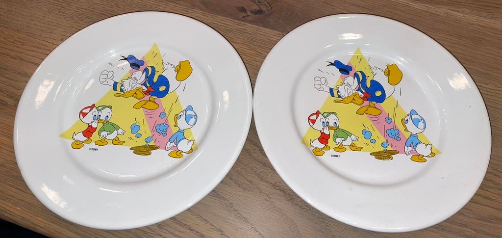 Disney 2 ontbijtborden ontbijt borden Donald Duck Kwik, Huis en Inrichting, Ophalen of Verzenden, Zo goed als nieuw, Bord(en)