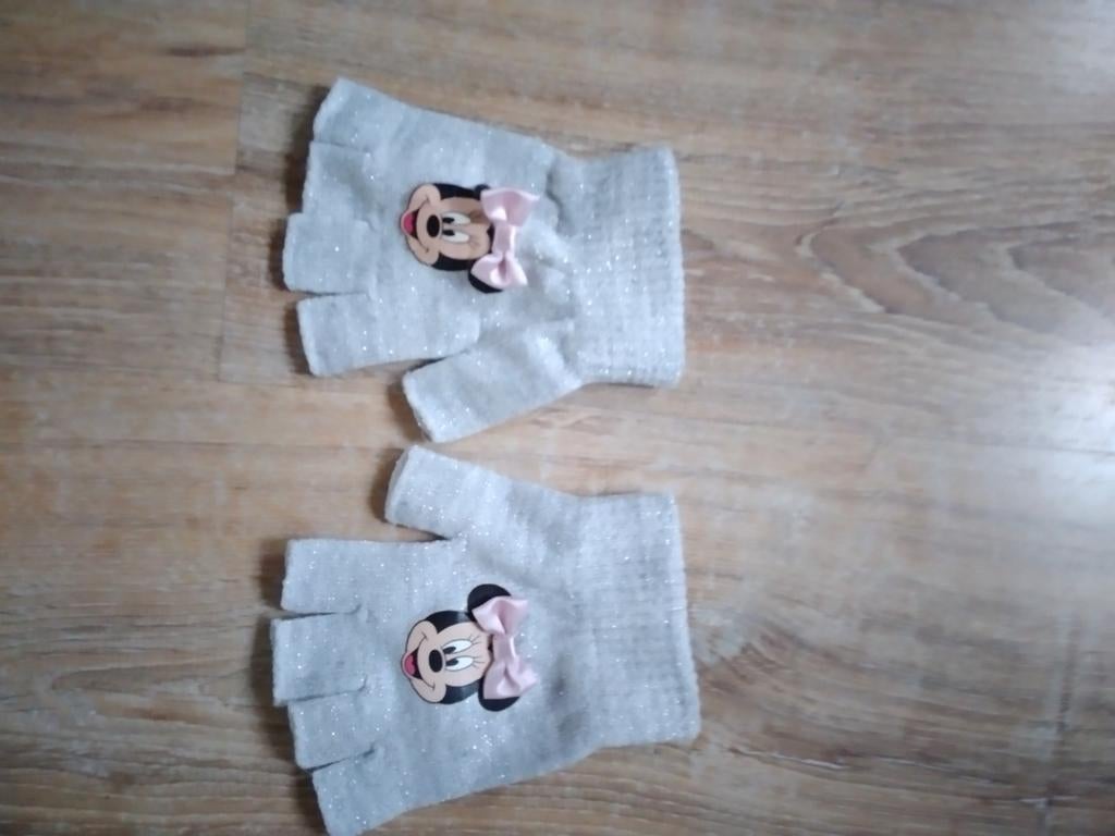 Leuke Minnie Mouse handschoentjes zonder topjes maat 104, Kinderen en Baby's, Kinderkleding | Mutsen, Sjaals en Handschoenen, Meisje