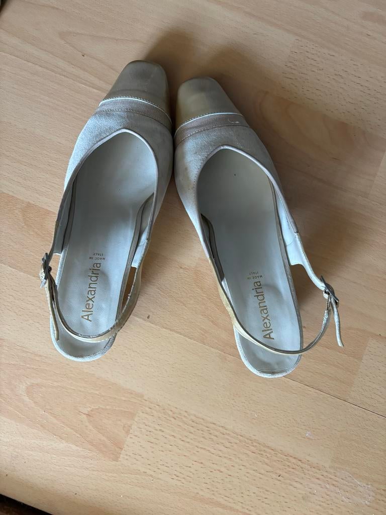 Alexandria Slingback Pumps - Maat 41, Kleding | Dames, Schoenen, Ophalen of Verzenden, Gedragen, Beige, Pumps