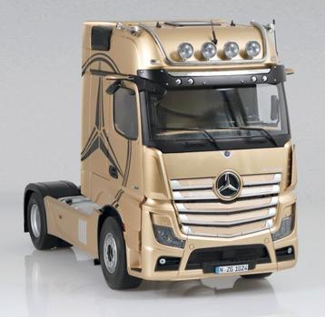 NZG Mercedes-Benz Actros Gigaspace 4x2 Inc Led 1:18 Nieuw  beschikbaar voor biedingen