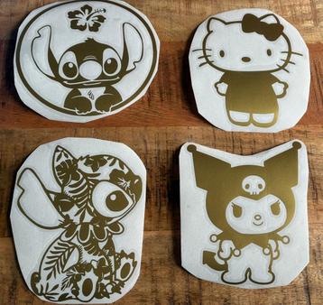 Hello kitty / Kuromi of stitch sticker beschikbaar voor biedingen