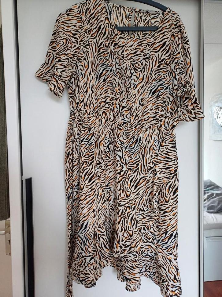 4 x nieuwe mooie jurken, Kleding | Dames, Jurken, Nieuw, Maat 42/44 (L), Ophalen of Verzenden