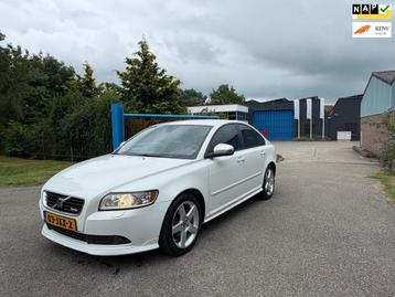 Volvo S40 1.8 R-Design Airco Navi beschikbaar voor biedingen