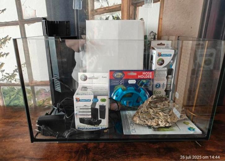 ZGN Aquarium met toebehoren 40 ltr., Dieren en Toebehoren, Vissen | Aquaria en Toebehoren, Zo goed als nieuw, Leeg aquarium, Ophalen