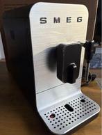 SMEG BCC12 Volautomatische EspressoKoffiemachine Goede Staat, Stoompijpje, Espresso apparaat, Zo goed als nieuw, Koffiebonen