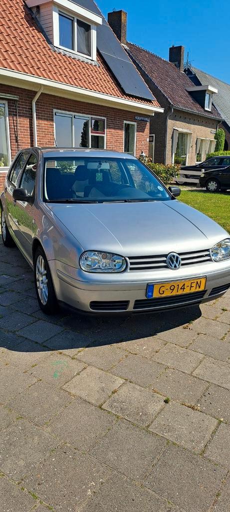 Volkswagen Golf 1.4 55KW 2003 Grijs, Auto's, Volkswagen, Particulier, Golf, Benzine, C, Hatchback, Handgeschakeld, Geïmporteerd