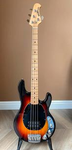 MUSIC MAN STINGRAY, Ophalen, Gebruikt, Elektrisch