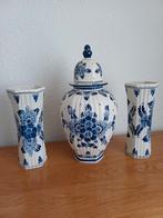 Handgeschilderd delfs blauwe kaststel, Antiek en Kunst, Antiek | Porselein, Ophalen