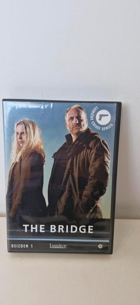 The Bridge seizoen 1, Cd's en Dvd's, Dvd's | Tv en Series, Zo goed als nieuw, Thriller, Boxset, Vanaf 12 jaar, Ophalen of Verzenden